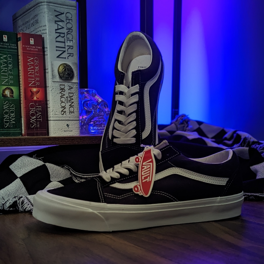 Vans UA OG (Vault) Old Skool Black/True White Size 11.5